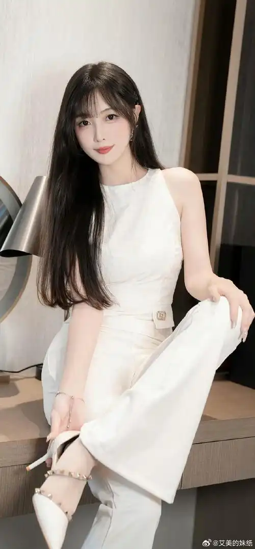 骚狐创意短片内容